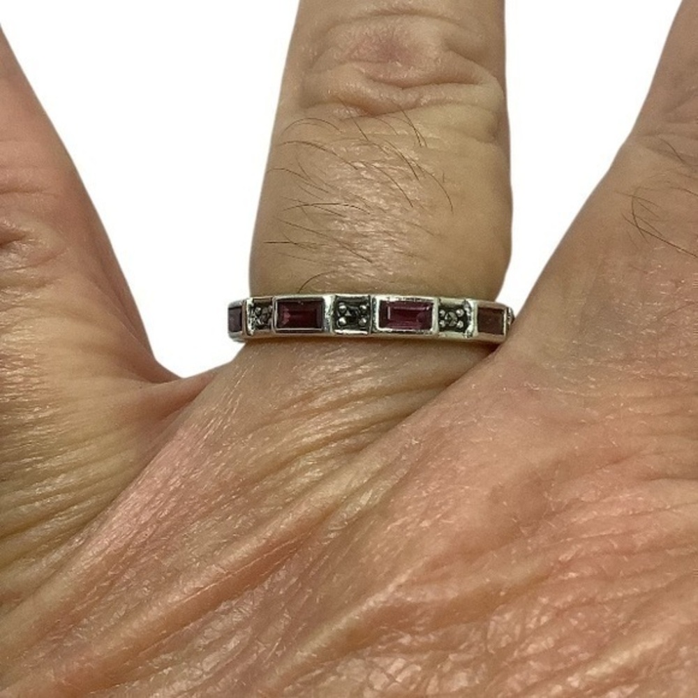 Sterling silver red gemstone unisex eternity band ring